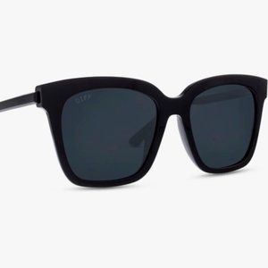 DIFF Bella Polarized Sunglasses - Color - Black w/Grey Lenses